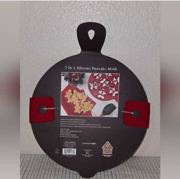 CWC Red Silicone Pancake Mold - Picture 3 of 3